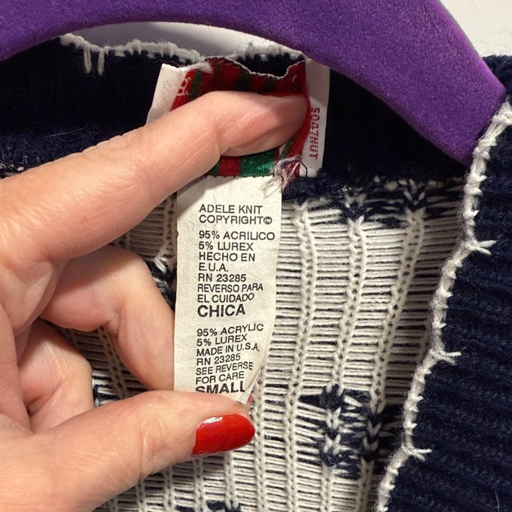 Vintage Festive Navy Cardigan with Holiday Design - Picture 8 of 10